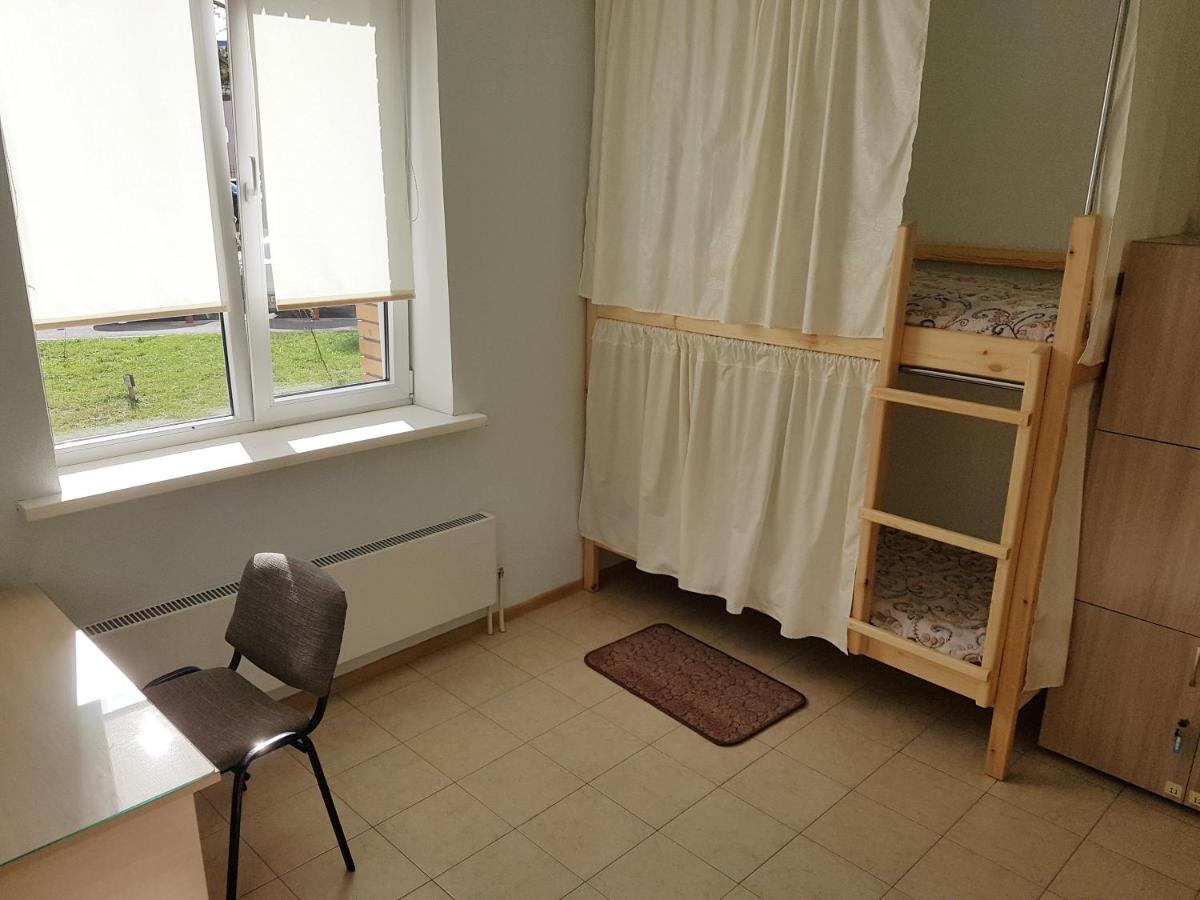 Hostel Atmosphere - Housity