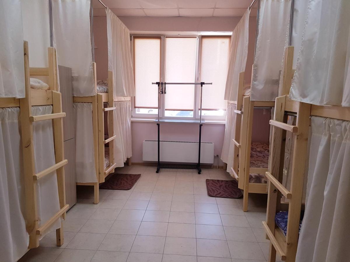 Hostel Atmosphere - Housity