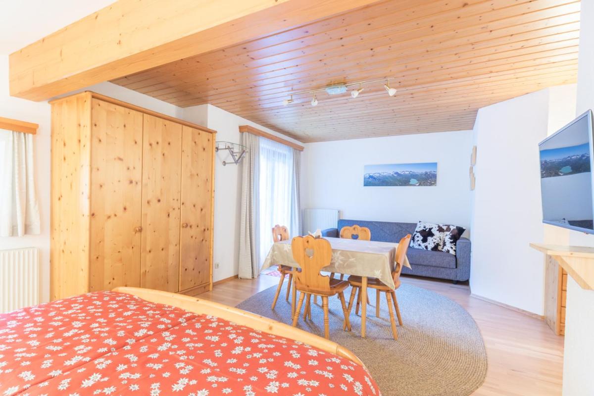 Galehr Eva und Lothar - Housity