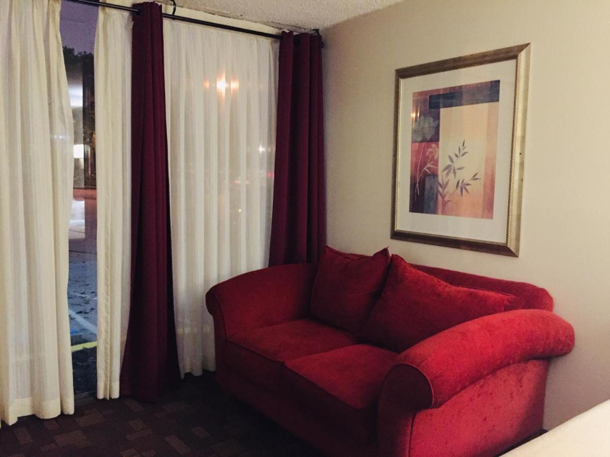 Cheshire Motor Inn - Housity