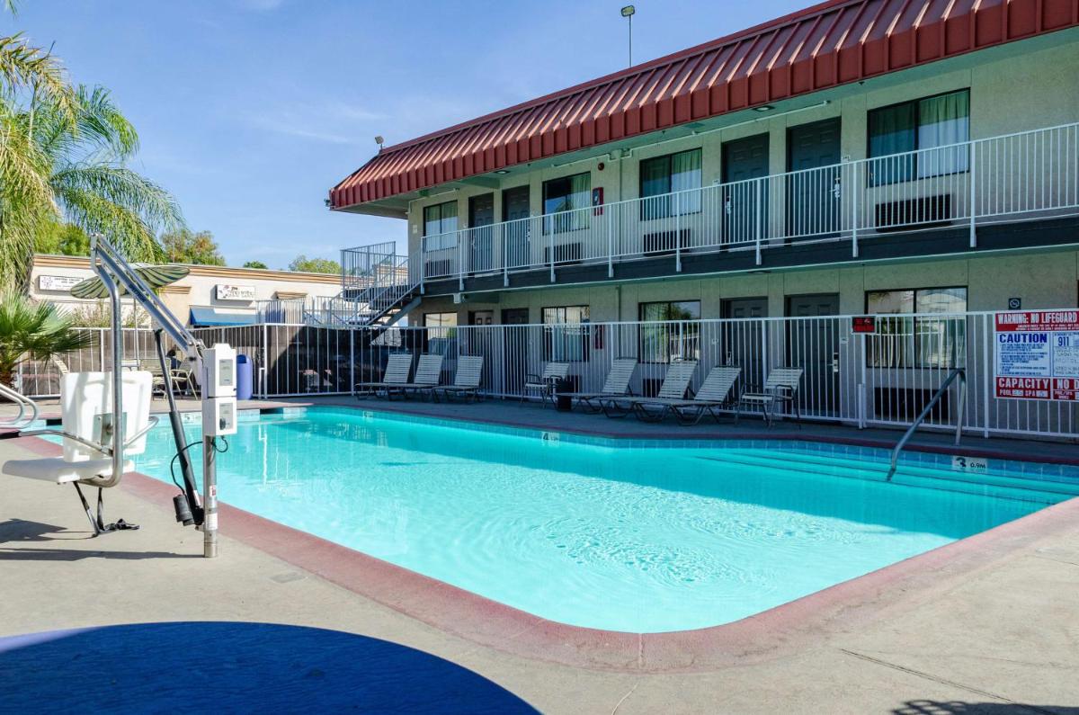 Motel 6-Fresno, CA - Yosemite Hwy - Housity