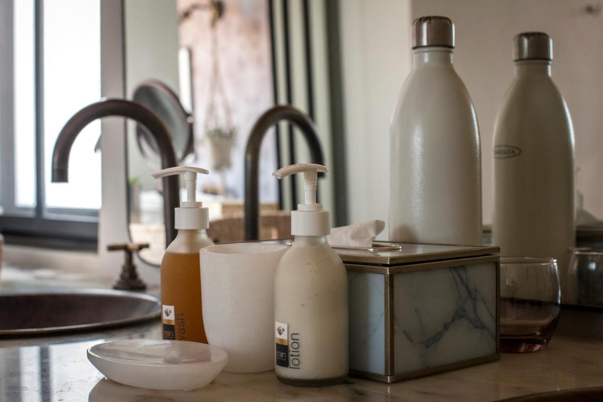 The Desert Grace - Housity