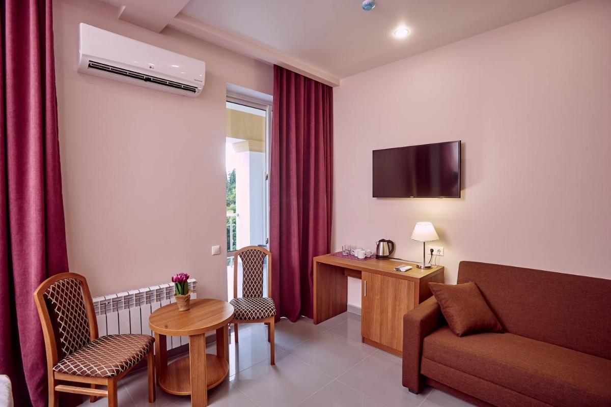 Art-Hotel - Housity