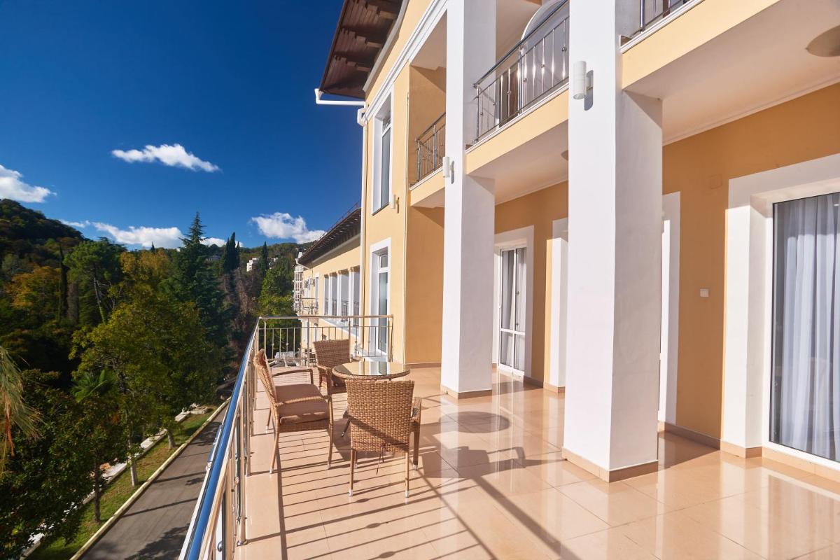 Art-Hotel - Housity