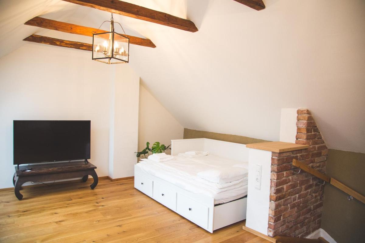 Exklusive Ferienwohnung Bad Fischau - Housity
