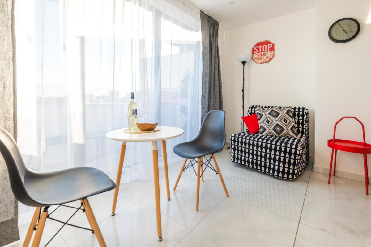 SIX Apartments - Housity