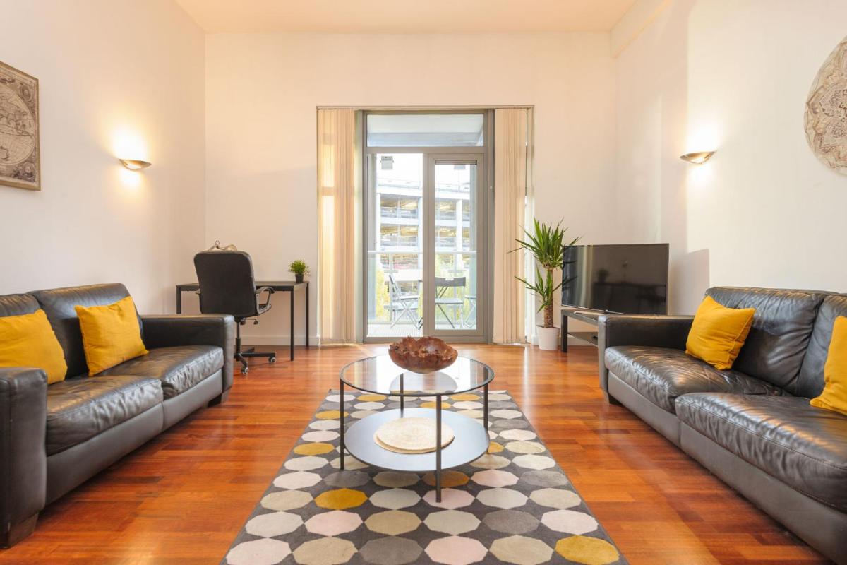 Suitetrails - Central Lofts Apartment