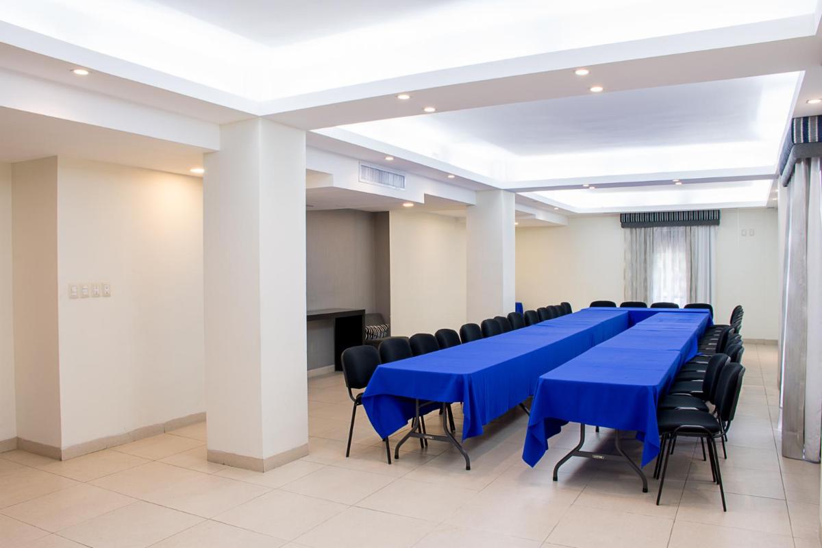 Hotel Mansur Business & Leisure - Housity
