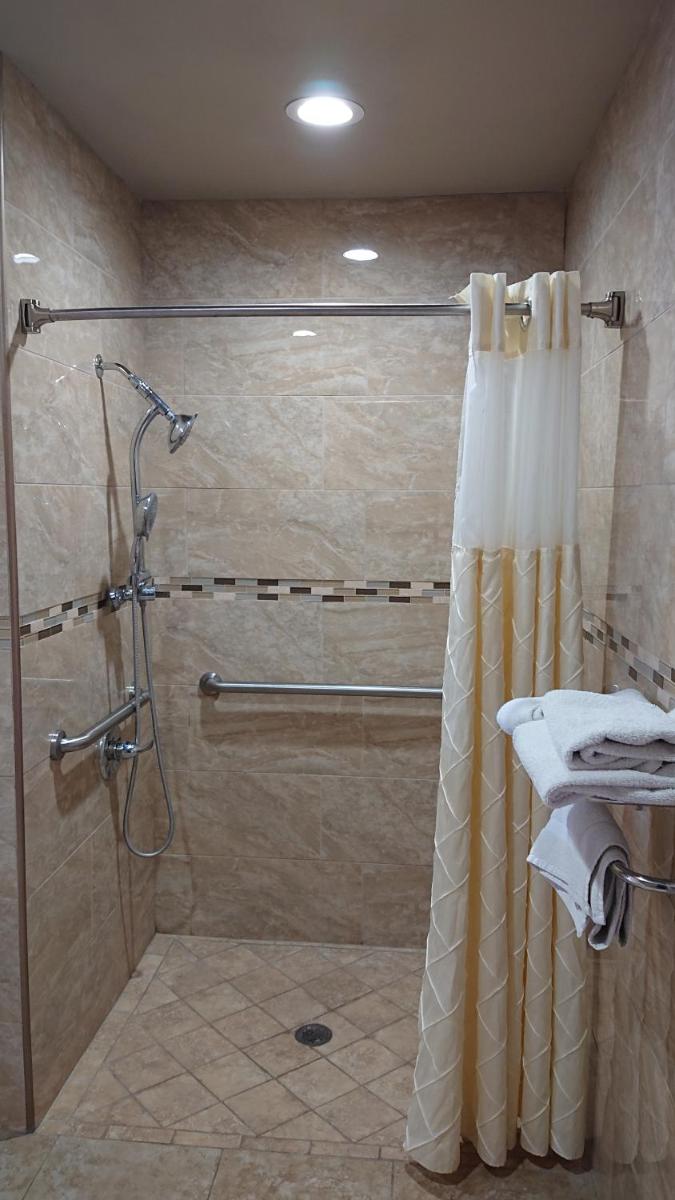 Suitetrails - Santa Ana Travel Inn