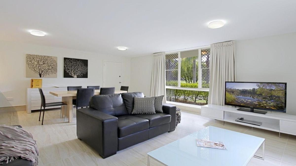 1/56 Lawson Street@Clarkes Beach - Housity