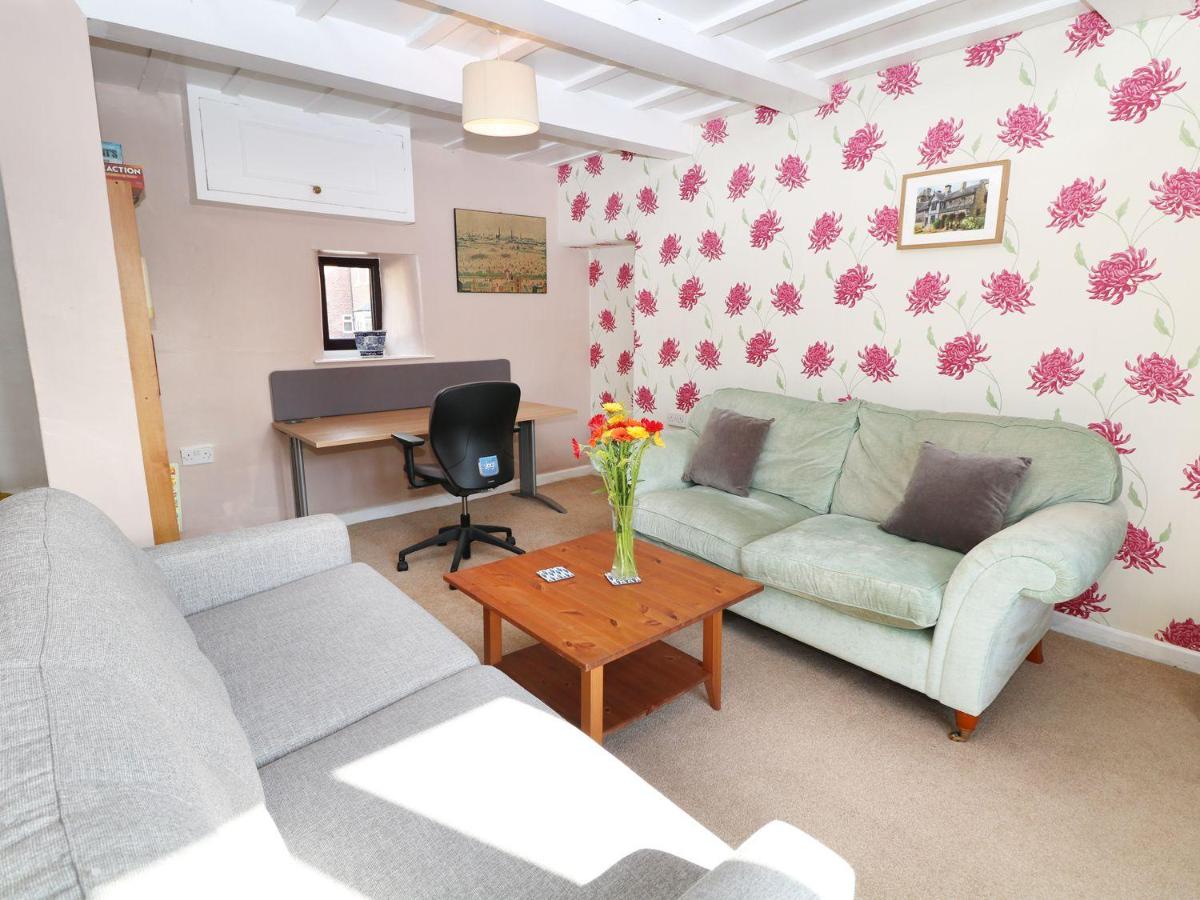 Dove Cottage - Housity