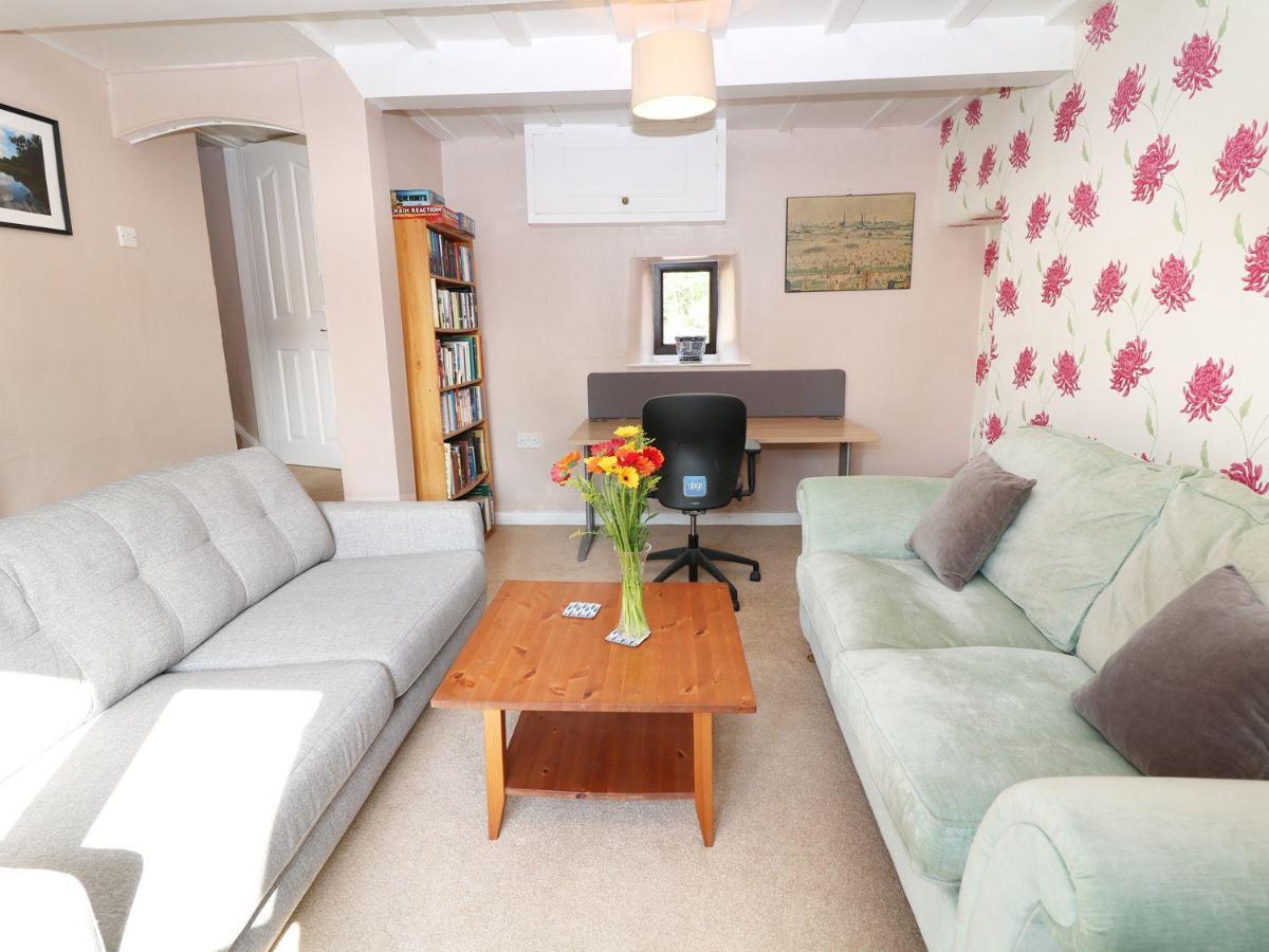 Dove Cottage - Housity