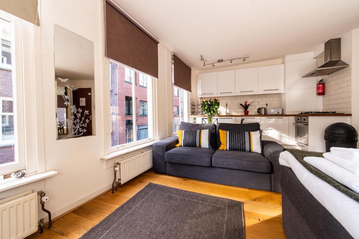 Canal View Studio - Housity