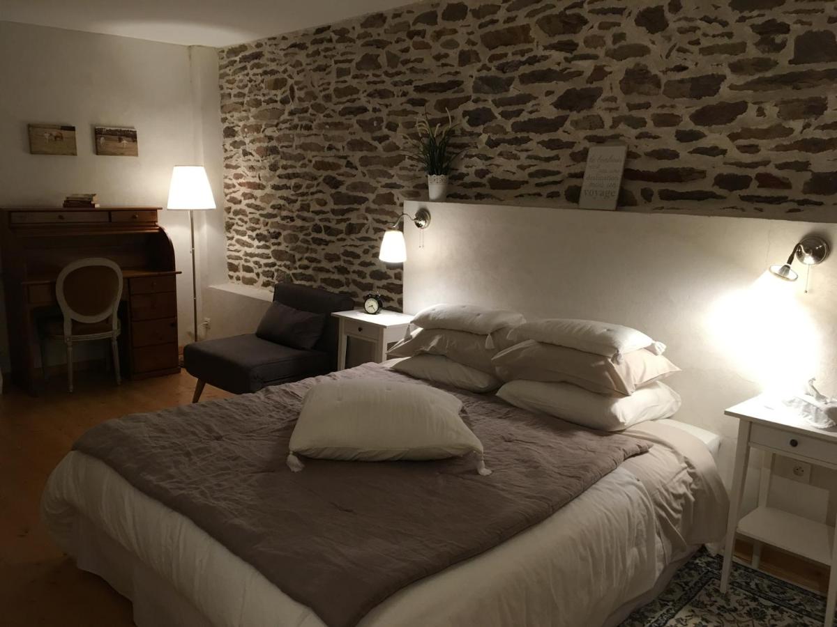 Les Bouyeres - Housity