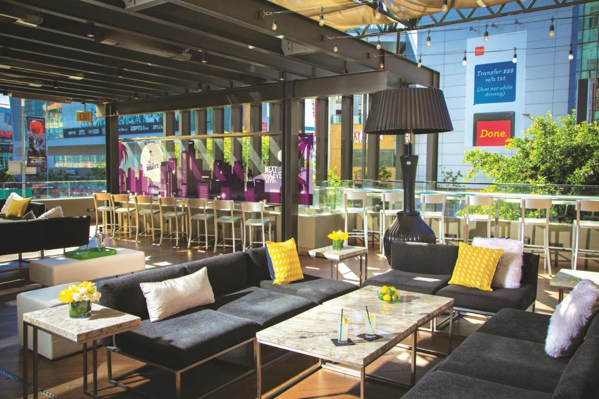 E Central Hotel Downtown Los Angeles - Housity