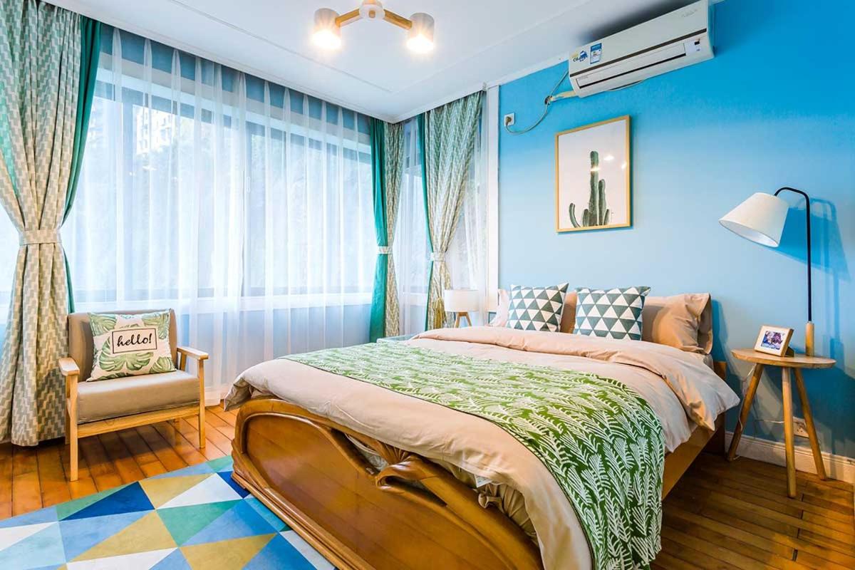 Chongqing Yuzhong·Hongya Cave· Locals Apartment 00134800 - Housity