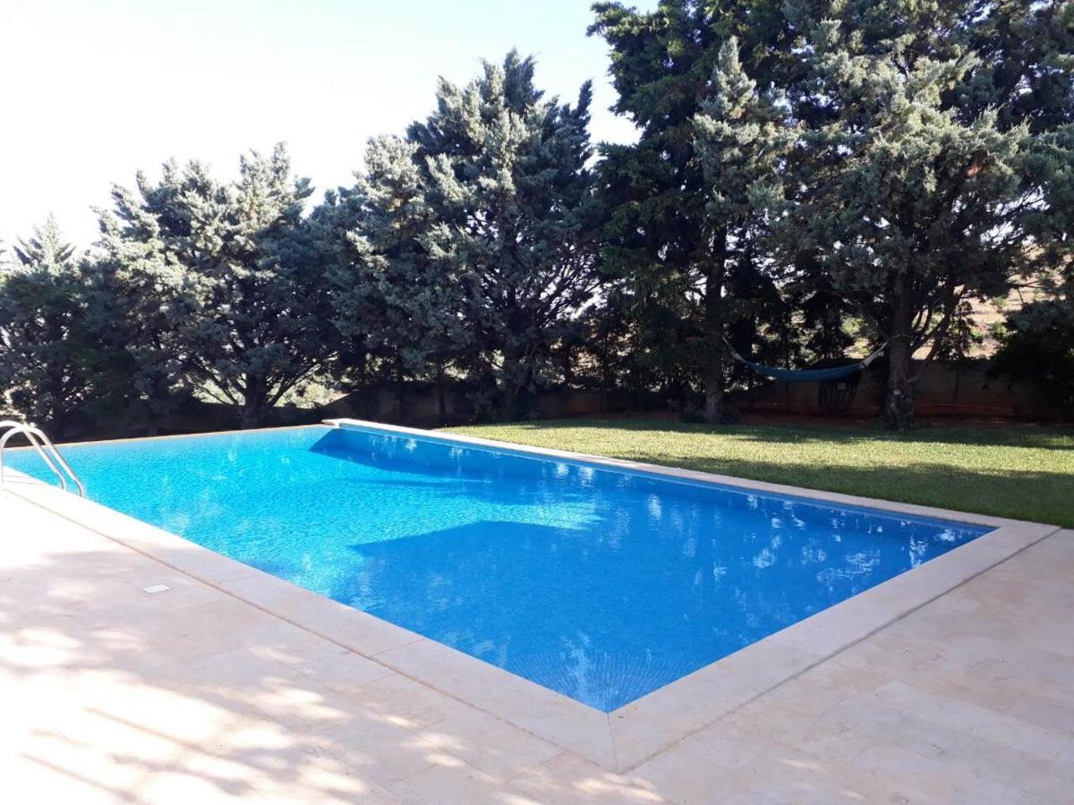 Villa Corina near the Airport - Housity