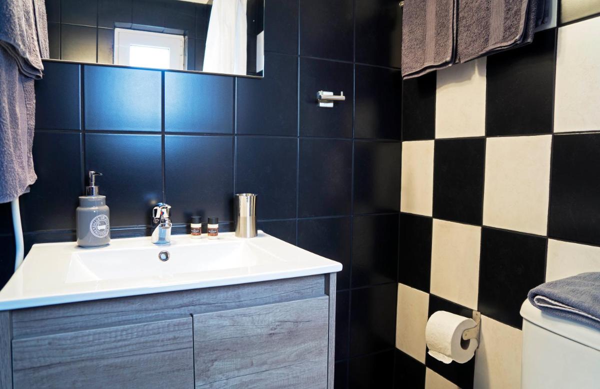 Athens Edition 2.0 - Housity