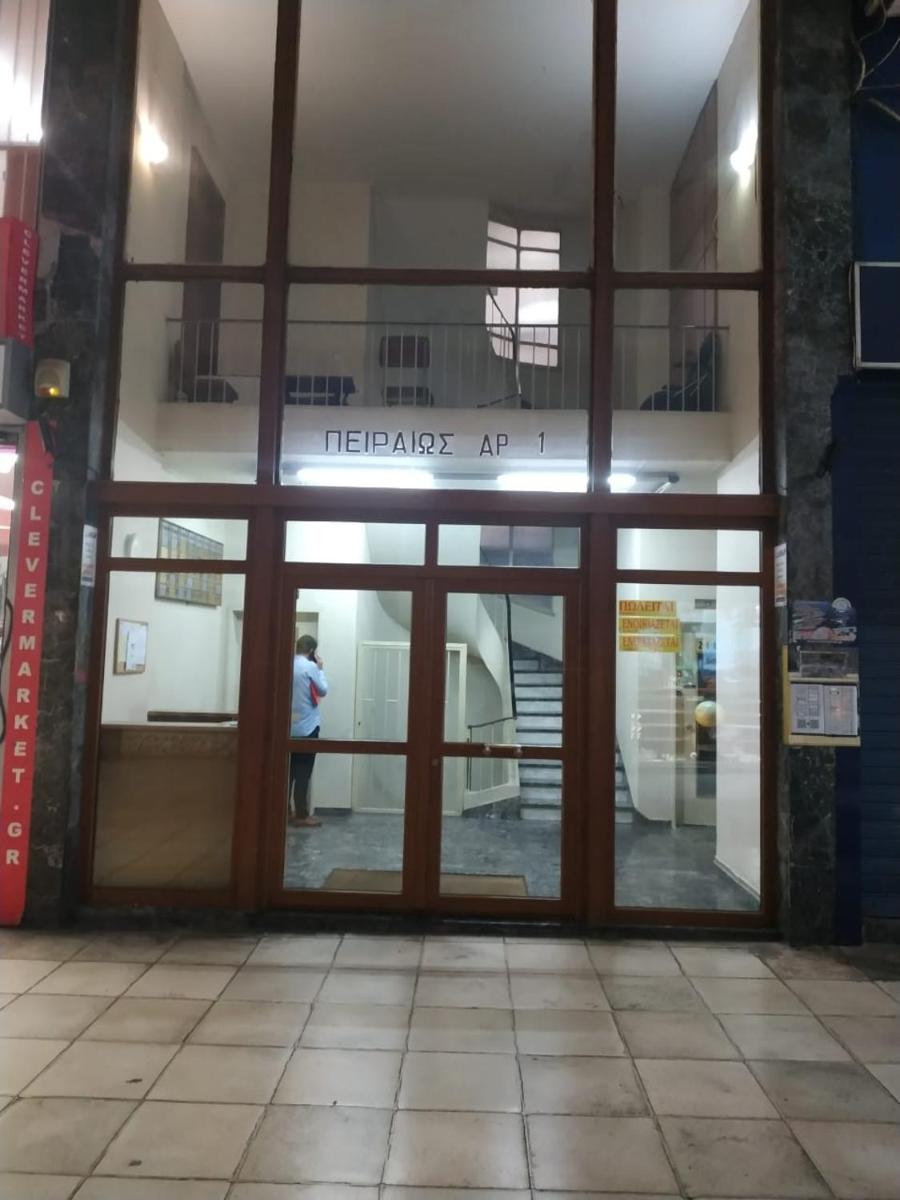 TONI'S 2BD Home in Centre, 15 sec to Metro - Housity