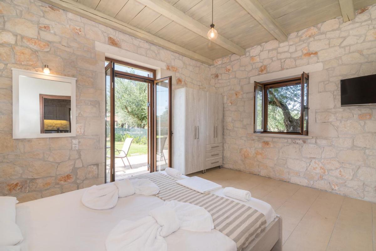 Green Stone Villas Apartments - Housity