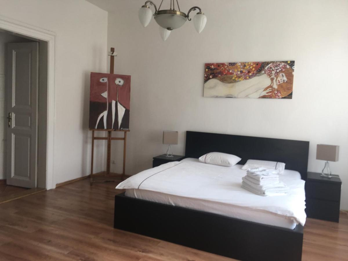 Exclusive apartment on Zborovska - Housity