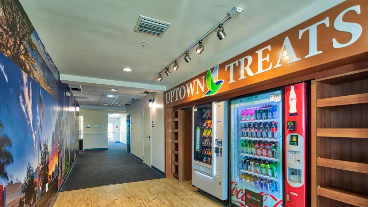 Uptown Suites Extended Stay Tampa FL - Riverview - Housity