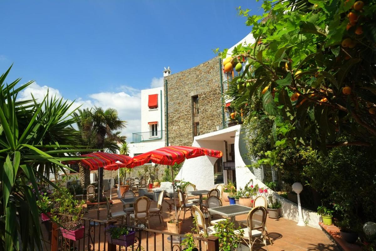 Jardin de l'établissement Le Catalan