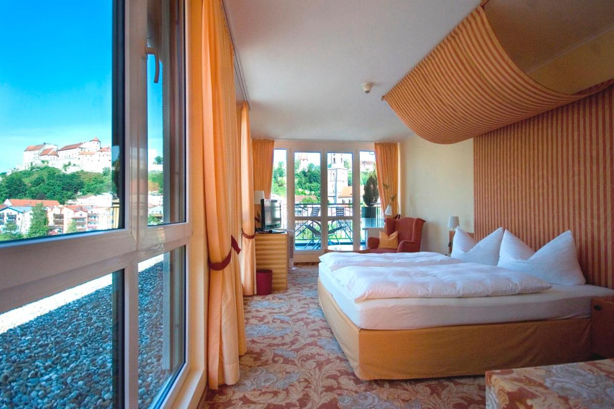 Hotel Burgblick - Housity