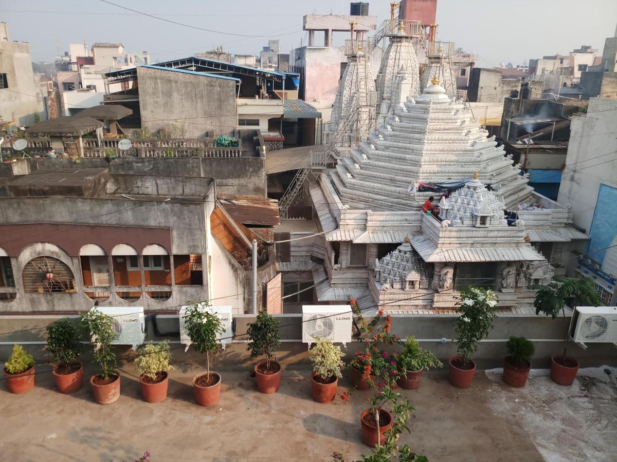 Shrinivasini Yatrinivas - Housity