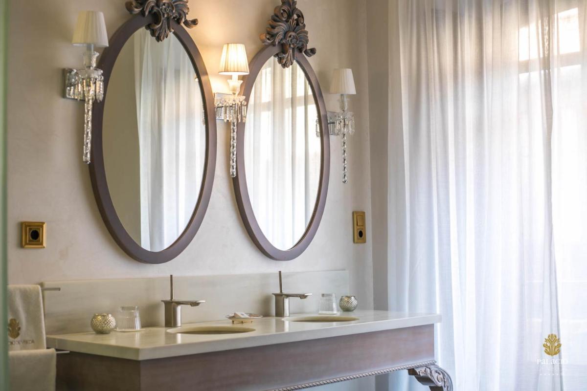 Un baño de Hotel Palacio De Úbeda 5 G.L