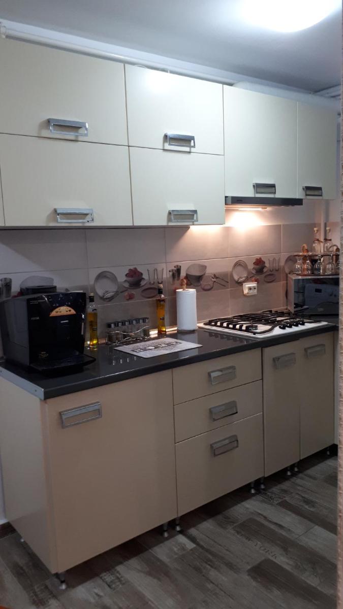 Theo's House - Housity
