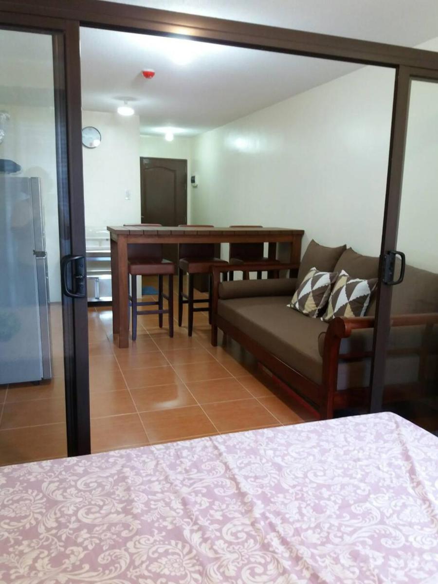 Comfy 1BR Condo Unit in One Oasis CdeO near Limketkai Centrio - Housity