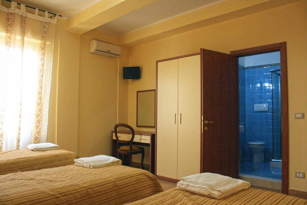Bed And Coffee - Housity