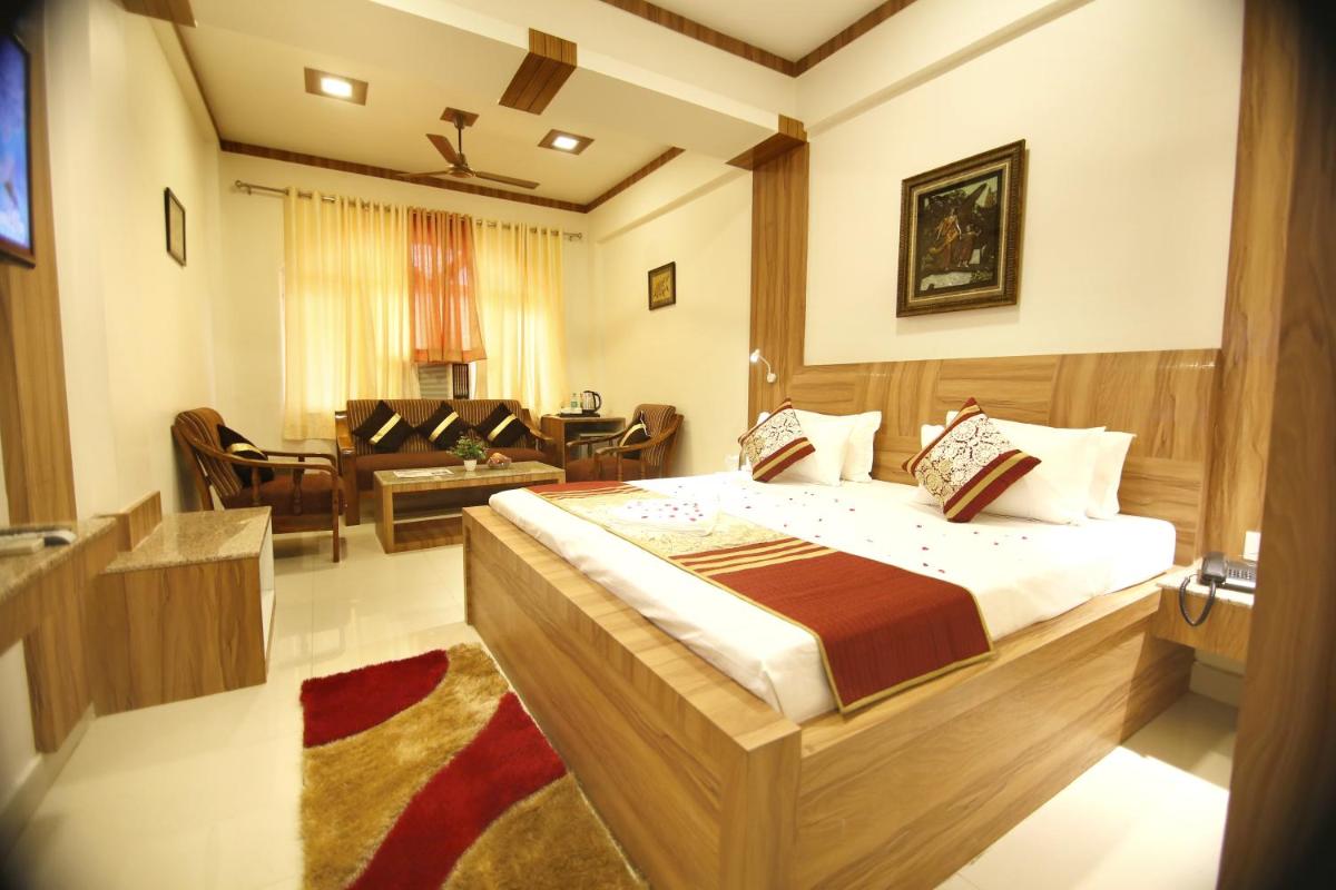 Hotel Sheetal Regency,Near Janambhumi - Housity