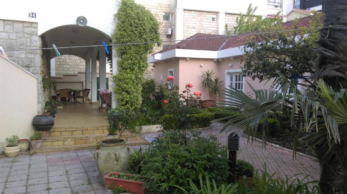Rooms & Apartments Boskovic - Housity