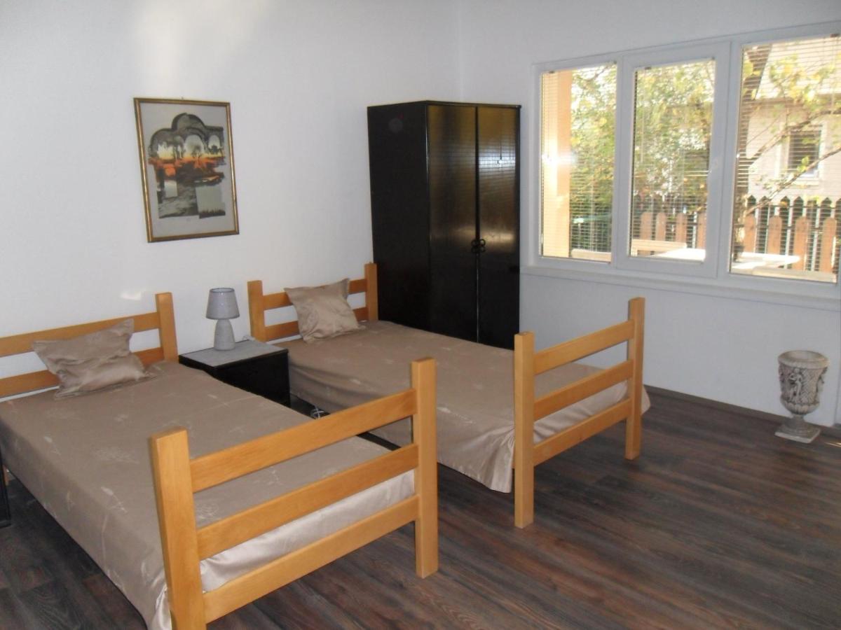 Misko's Guest House - Housity