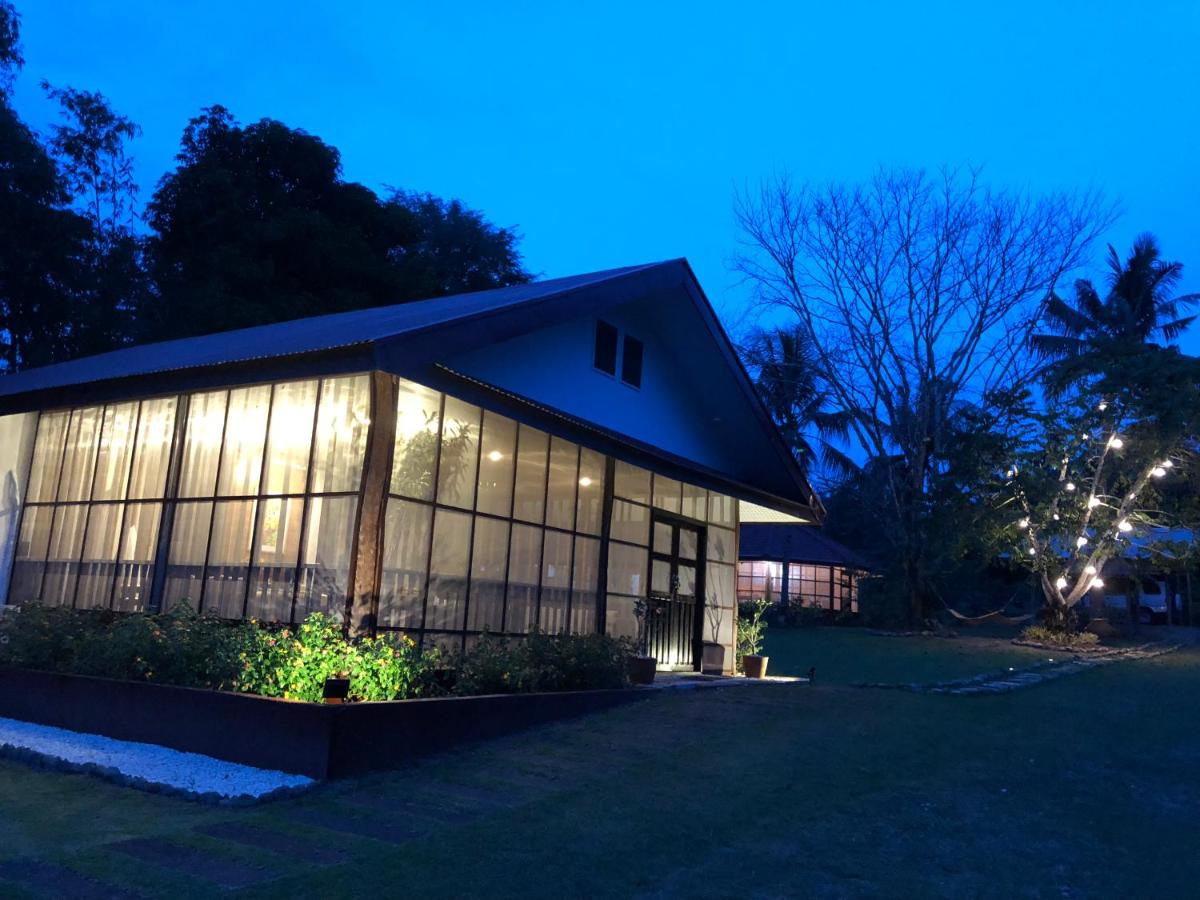 The Cabins at LVF - Housity