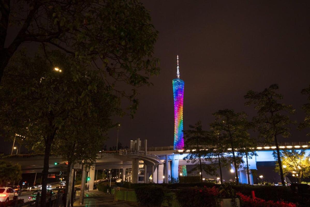 Guangzhou Haizhu·Pearl Shadow Star City· Locals Apartment 00138600 - Housity