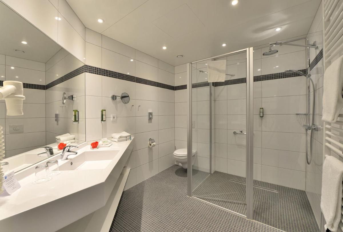 Aribo Hotel - Housity