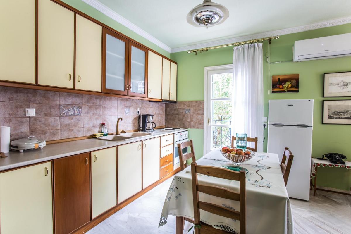 Suitetrails - Apartment in Kalamaria