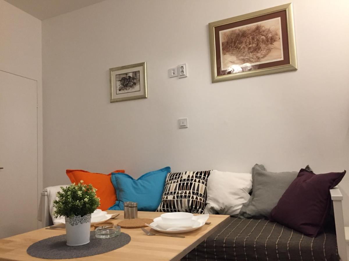 VERY CLOSE Studio Apartment - Housity