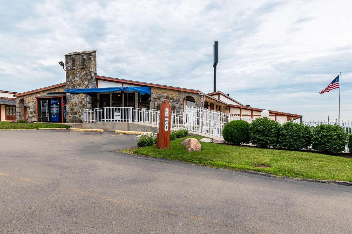 Suitetrails - Rodeway Inn