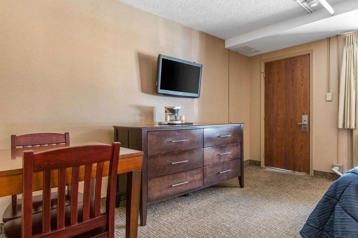 Rodeway Inn - Housity