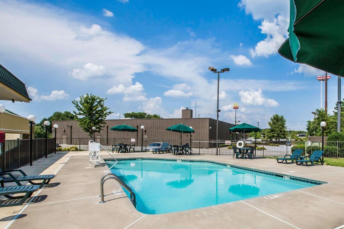 Quality Inn Madison - Housity