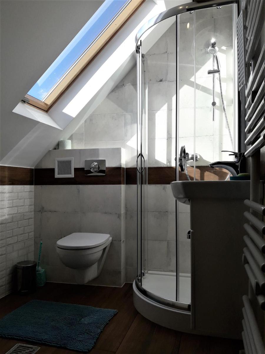 Go?cinna Zagroda Go?ciejowice Noclegi Apartamenty Agroturystyka Niemodlin - Housity