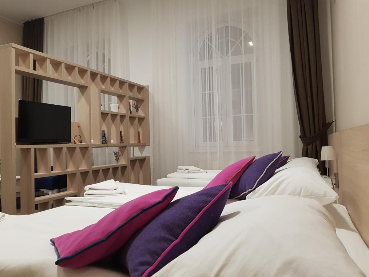 Hotel Story - Hizvo
