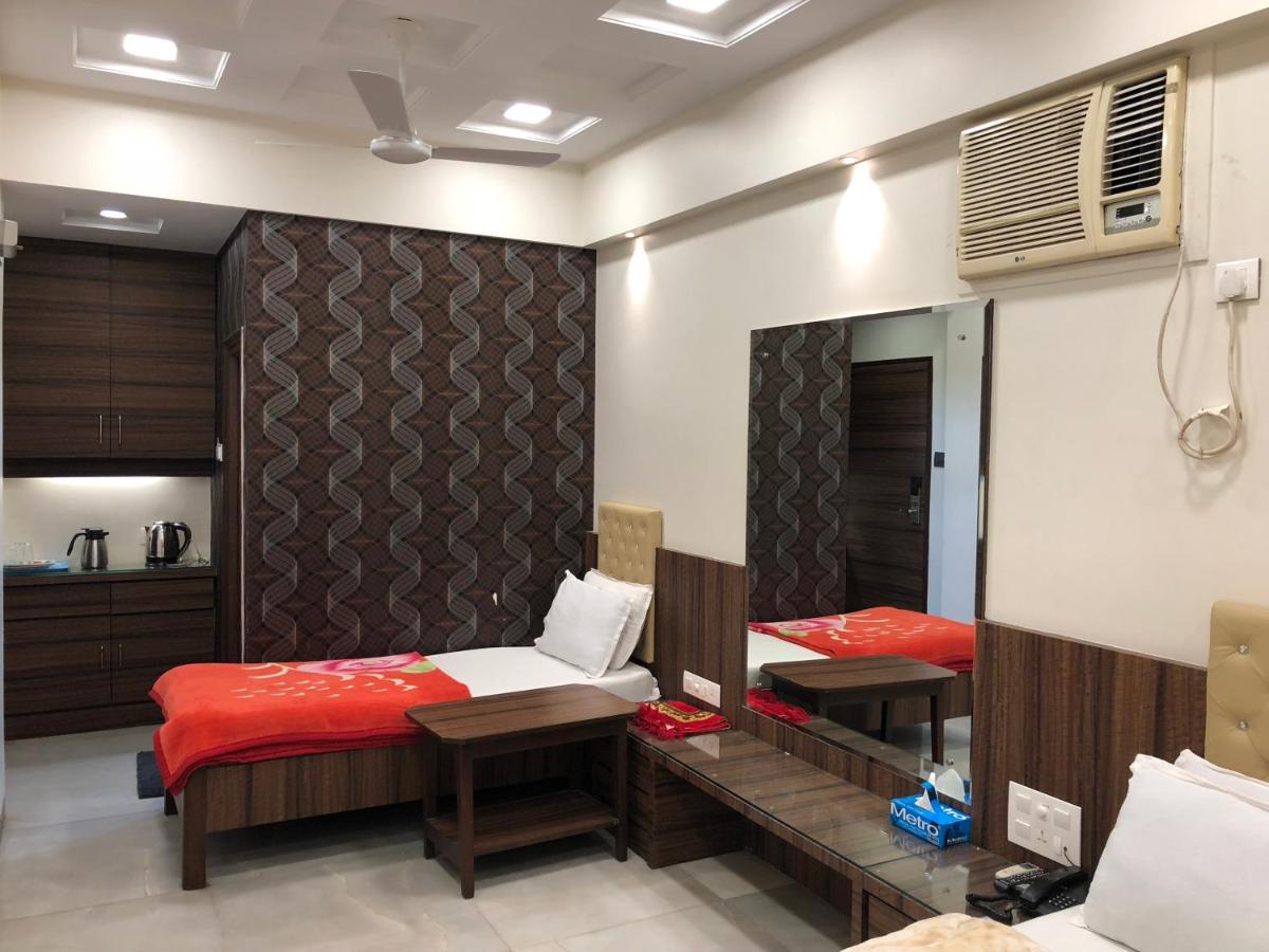 Hotel Antique - Colaba - Housity