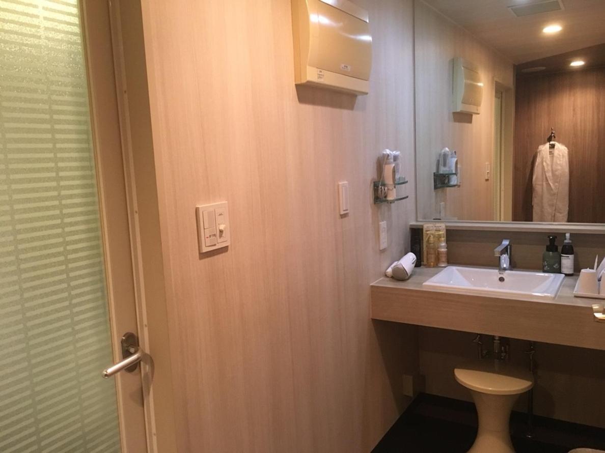 N hotel #NL1 - Housity
