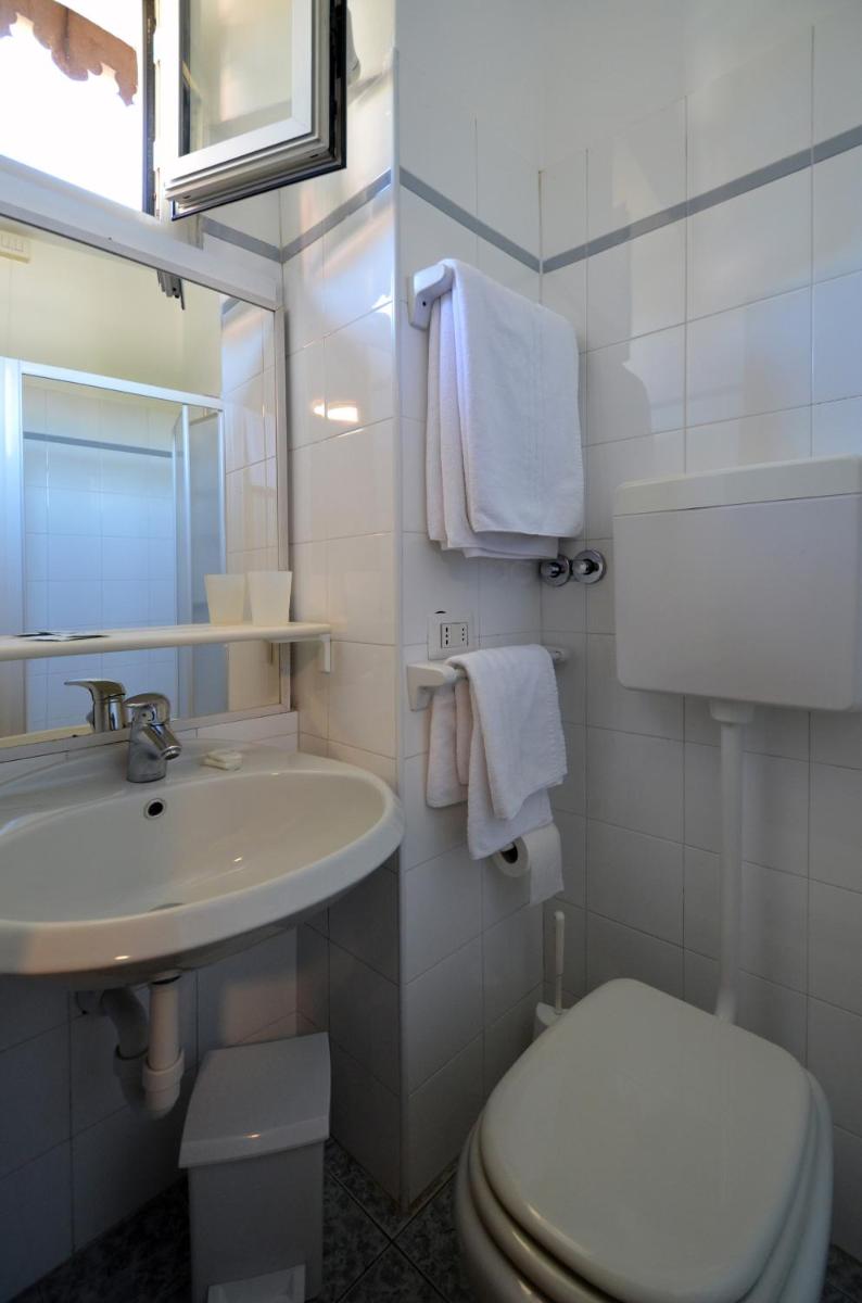 Albergo Della Torre - Housity