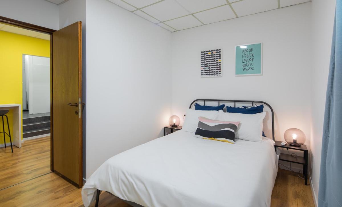 Suitetrails - Colorful Apartment Near the Beach